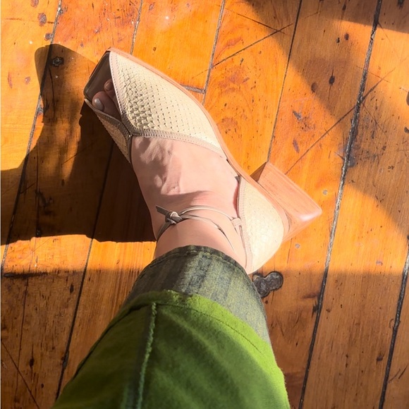 Volver Workshop Snakeskin Sandals Size 9.5 - Picture 1 of 2